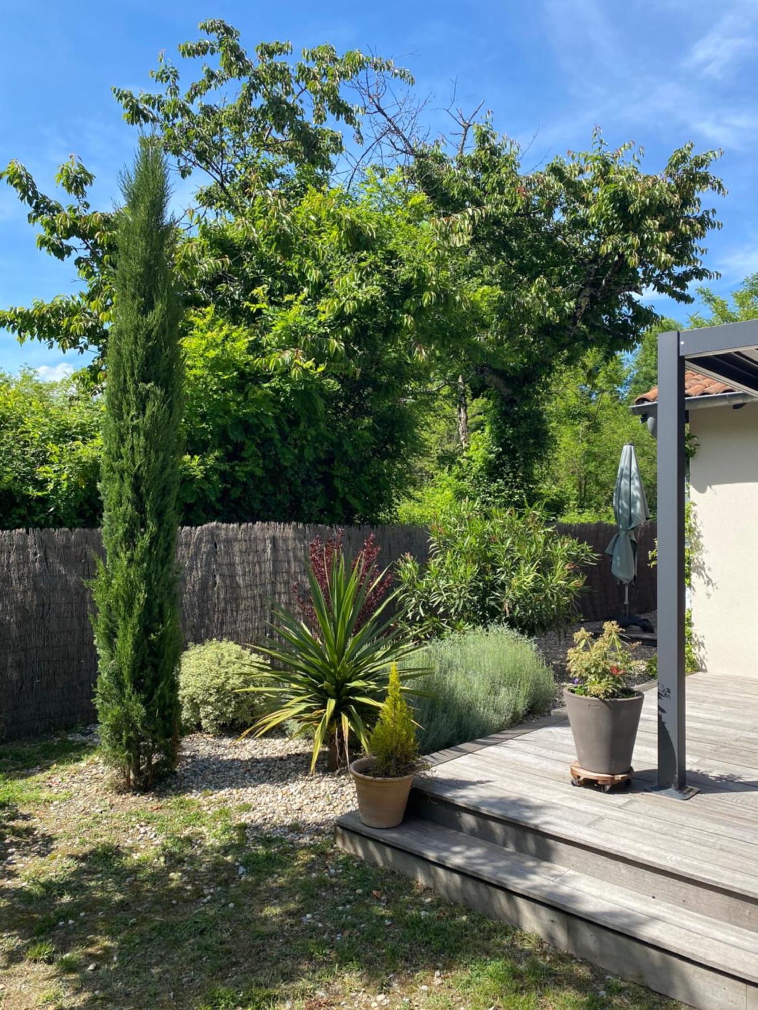 La Petite Caserne - Gite 4 Etoiles - Pont-de-Labeaume Exterior photo
